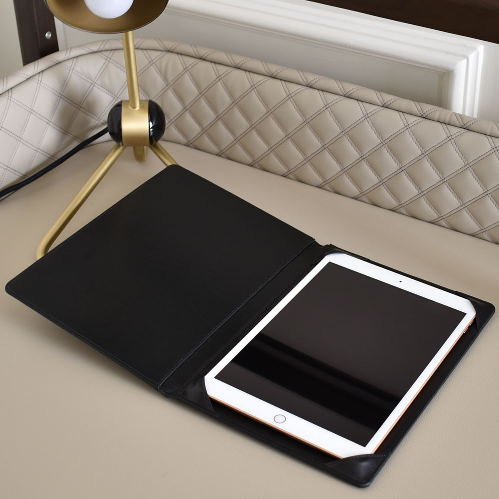 IPAD LEATHER POUCH